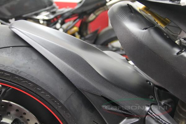 CARBONVANI - DUCATI 959 PANIGALE CARBON FIBER REAR HUGGER