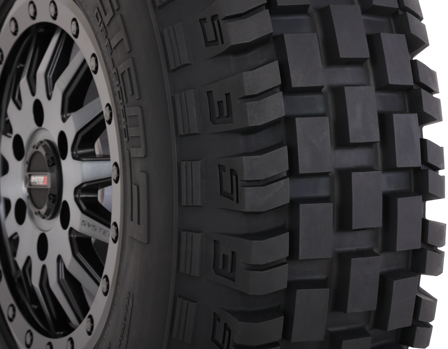 Tire Rx600 37x10r 15