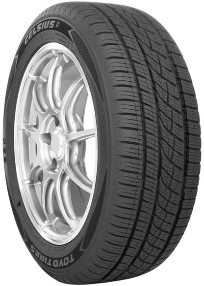 Toyo Celsius II Tire - 235/60R17 102H (TL)