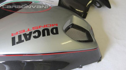 CARBONVANI - DUCATI MONSTER M696 / M796 / M1100 CARBON FIBER LH FUEL TANK SIDE PANEL SILVER WITH FRAME AND MESH