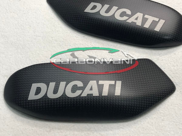 Carbonvani - Ducati Panigale / Streetfighter V4 / S / R / Speciale Carbon Fiber Tank Sliders