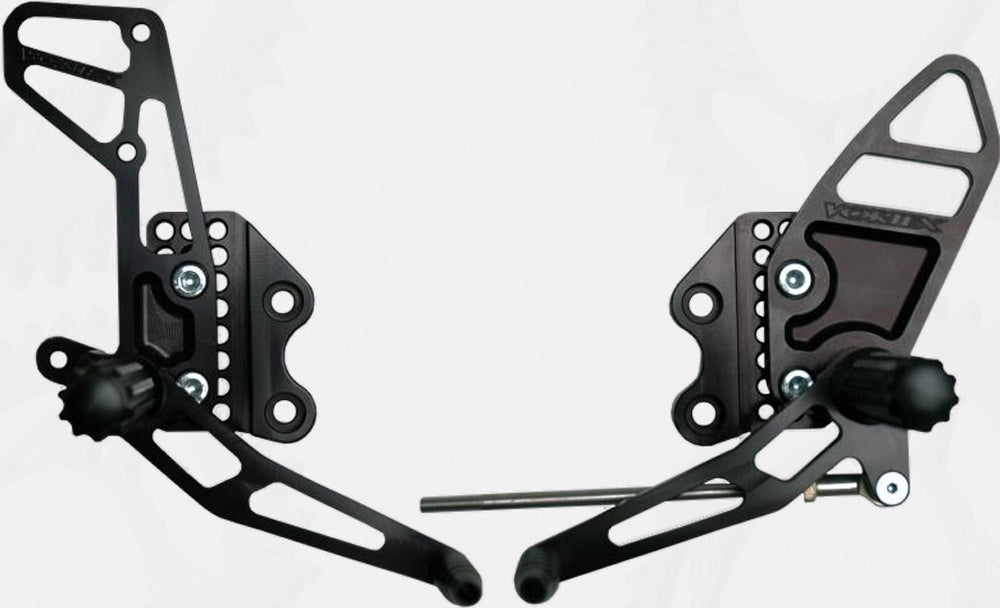 Rear Set Complete Blk Suz