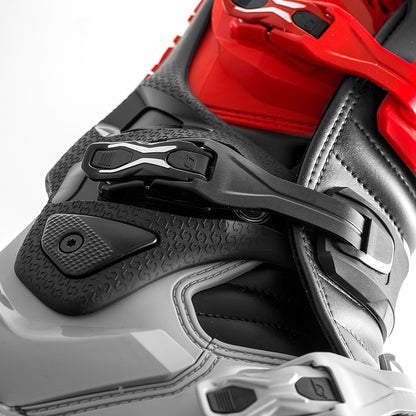 Sg22 Gore Tex Enduro Le Boots Red/Black/Grey Sz 11