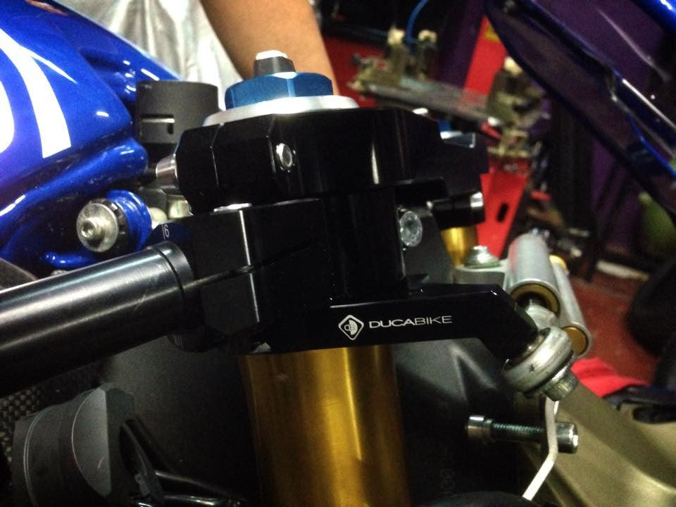 DBK Special Parts (Ducabike) Steering Damper Mount for the Ducati Panigale 1299 / 1199 / 959 / 899 and V2 with 53mm diameter Ohlins or Showa Forks