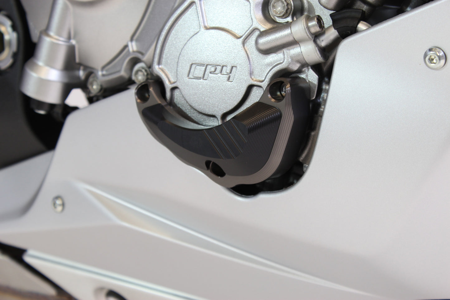 Gilles MP.GT Right Side Engine Protector for Yamaha YZF-R1, YZF-R1M, and YZF-R1S (2015+)