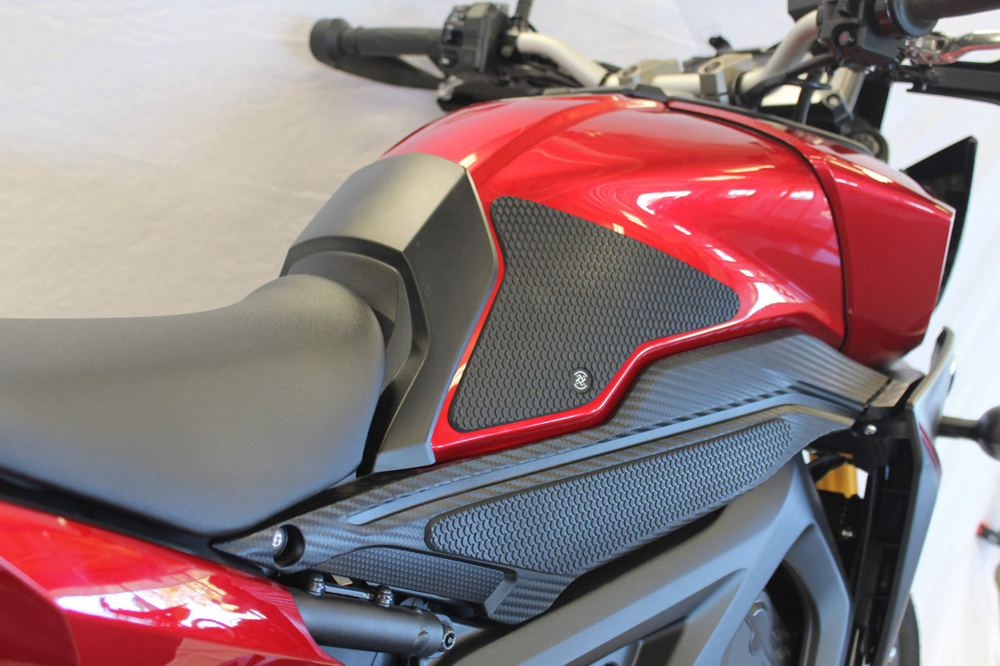 TechSpec Tank Grip Pads for the Yamaha FJ-09 Tracer (15-20)